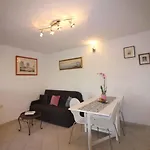 In With One-bedroom 7 Διαμέρισμα *