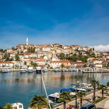 In With One-bedroom 7