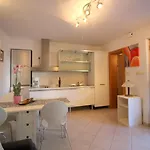 In With One-bedroom 7