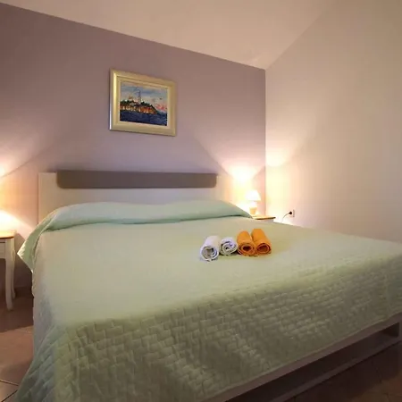 In With One-bedroom 7