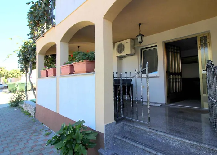 Appartement In With One-bedroom 7