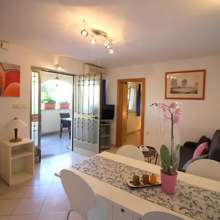 In With One-bedroom 7 Porec